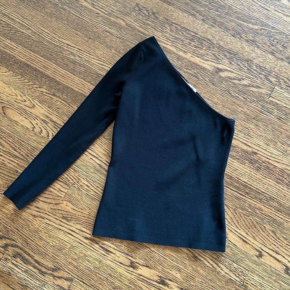 One shoulder fitted top. Used twice.
